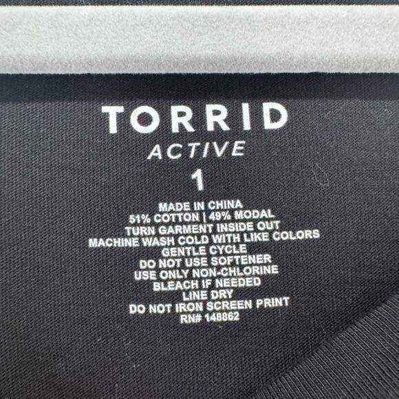 Torrid Active Top Plus 1 1X Black Skull Crew Neck Short Sleeves Soft Stretch - Picture 2 of 7